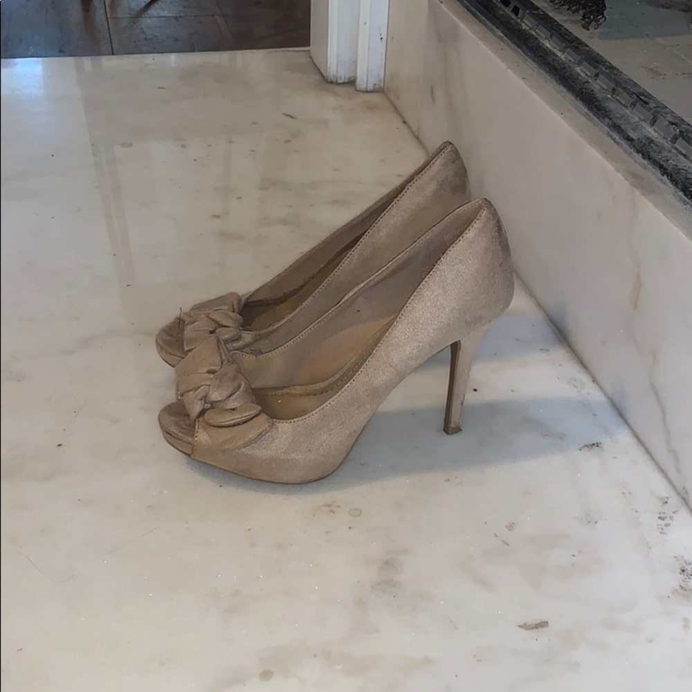 Heels - Picture 3 of 6